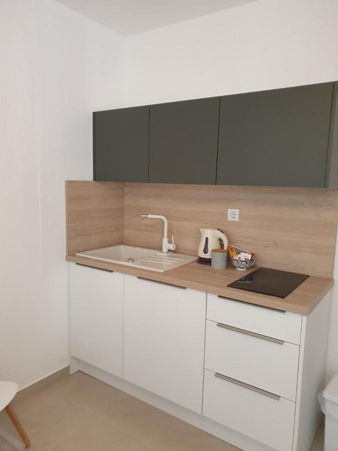 Apartmani Eterovic Baška Voda Esterno foto