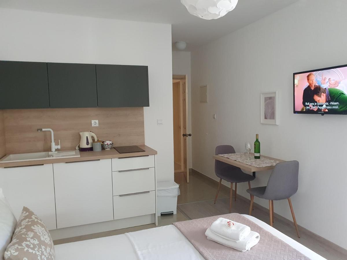 Apartmani Eterovic Baška Voda Esterno foto